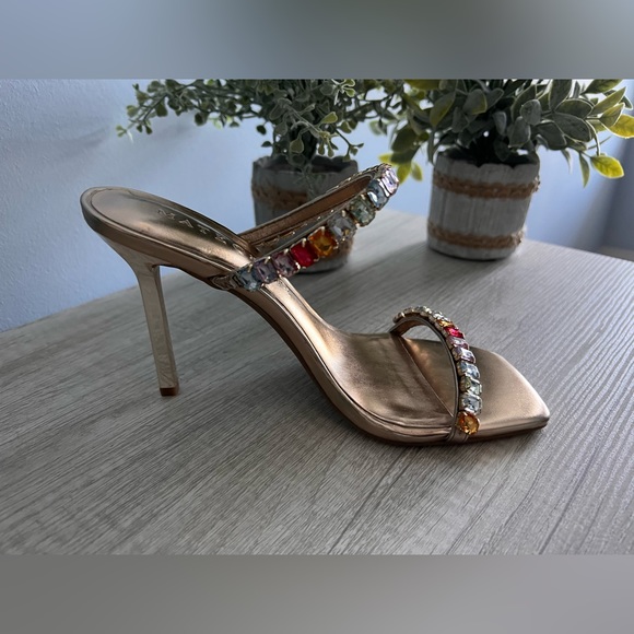 INC International Concepts Women’s Mateo Diana Sapphire Slip-On Dress Sandals - Picture 4 of 8